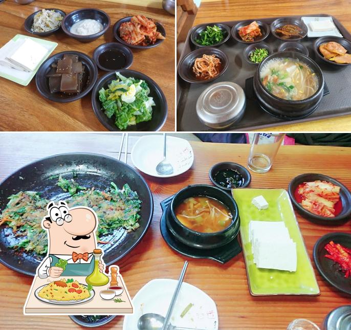 Jirisan Domestic Tofu Restaurant, Sancheonggun Restaurant reviews