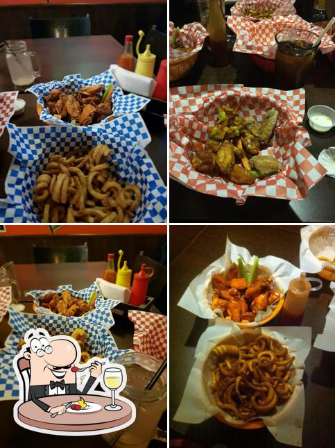Buffalo Wings restaurant, Leon Restaurant menu and reviews