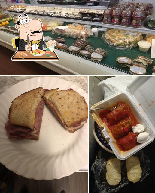 Martin's Deli in Avon Restaurant menu and reviews