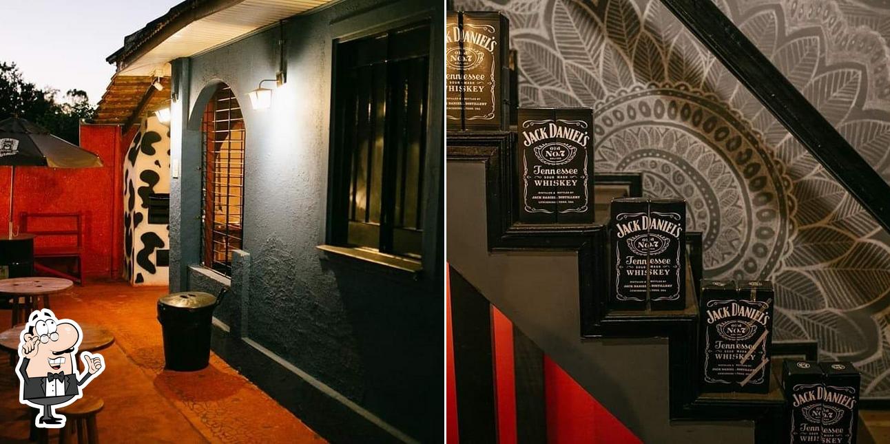 O interior do T'Challa Gastropub