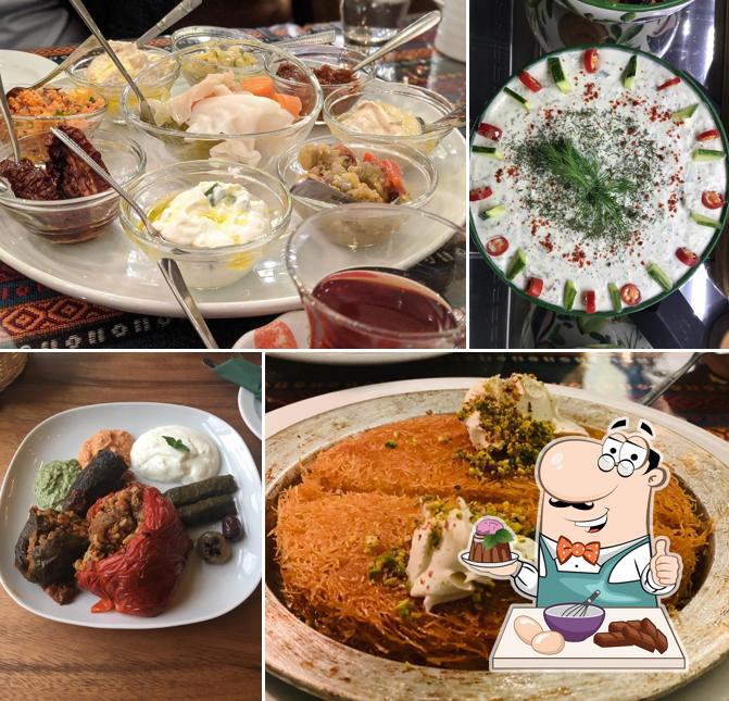 Tenur - Kurdische Küche, Café, Bar bietet eine Mehrzahl von Desserts 