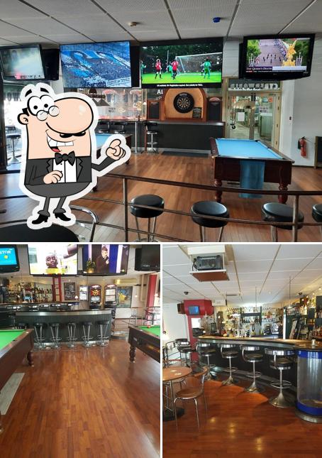 L'intérieur de Internet & Sports Bar