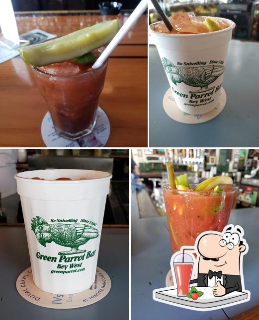 Green Parrot Bar