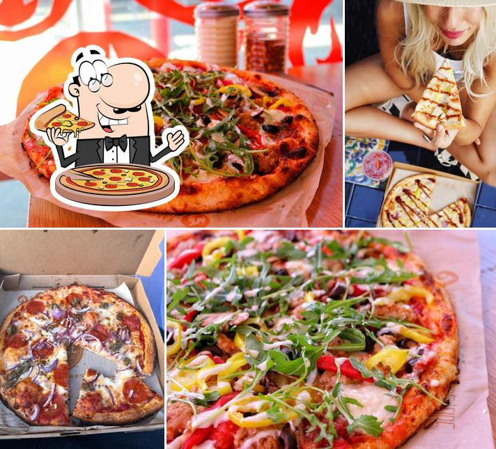 Blaze Pizza in Burbank Restaurant menu and reviews