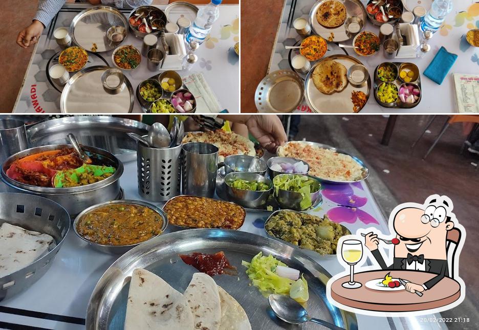 Meals at Hotel Radhe Kathiyawadi