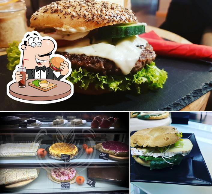 Try out a burger at Homebar - Oberhausen