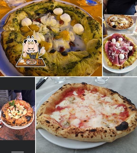 Ordina tra le molte varianti di pizza