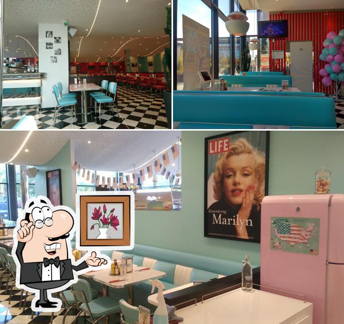 Découvrez l'intérieur de Holly's Diner Quétigny