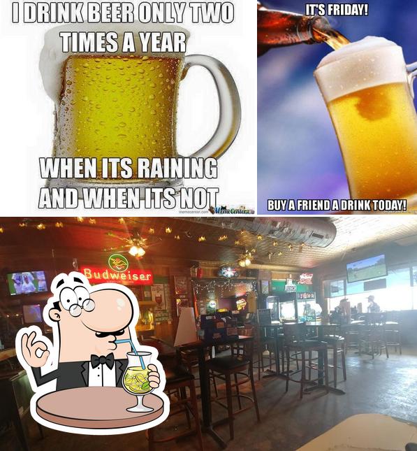 Susie's Roadhouse in Ostrander Restaurant menu and reviews