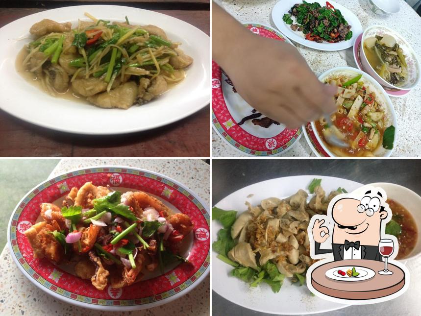 Meals at Kan Eng Potchana