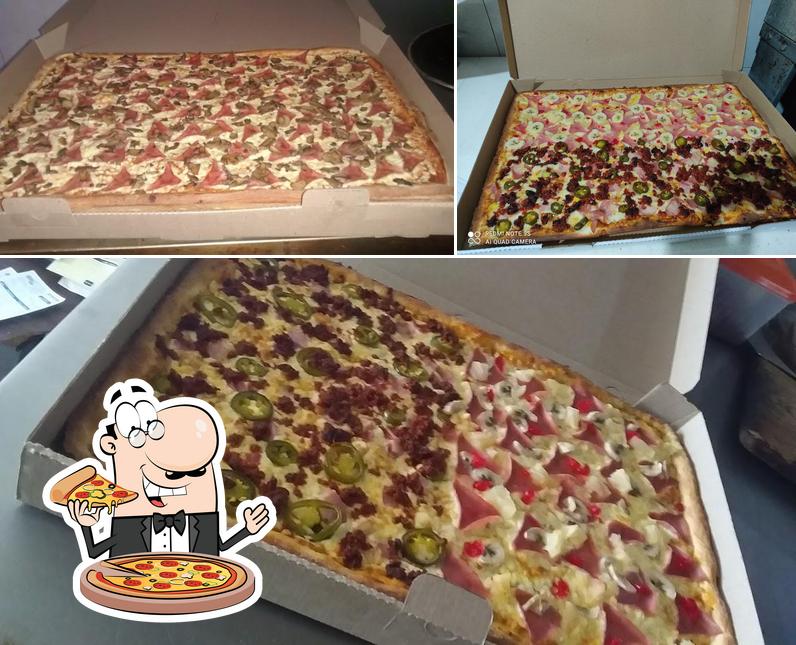 Order pizza at Pizza Polo´s Diaz Ordaz