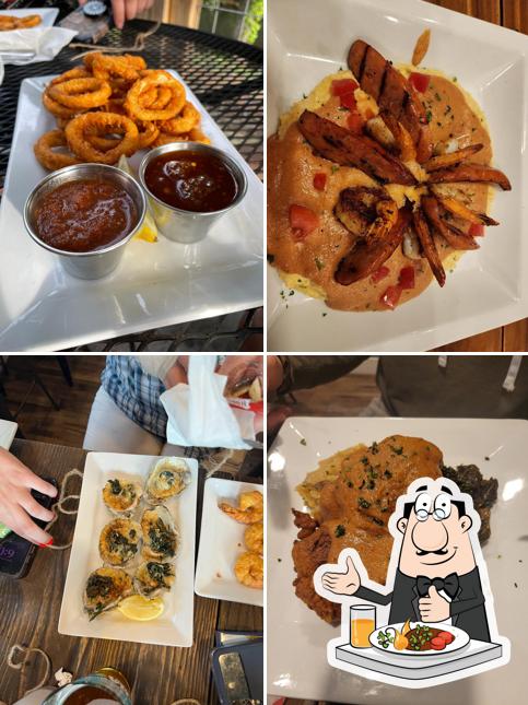 Creekside Oyster House and Grill, 219 W Main St in Sylva Restaurant