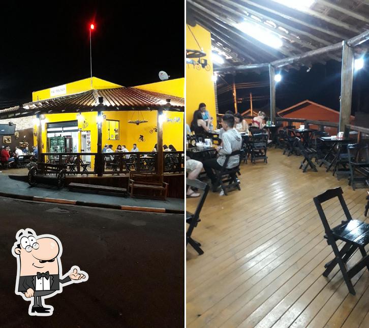 Veja imagens do interior do Bar da Pracinha