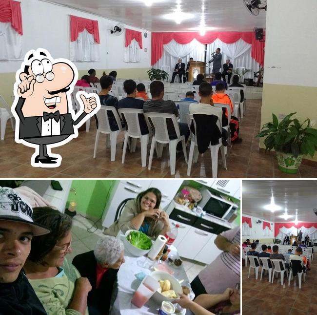 O interior do Pizzaria Sheik