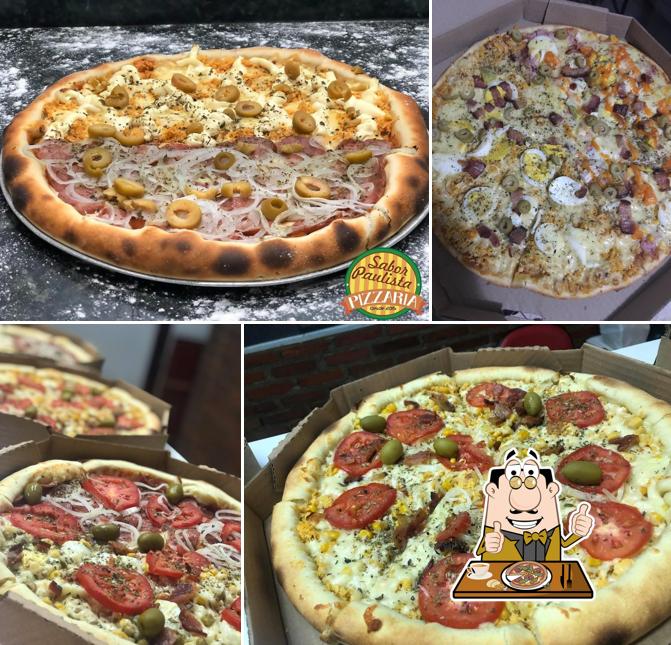 Escolha diferentes variedades de pizza