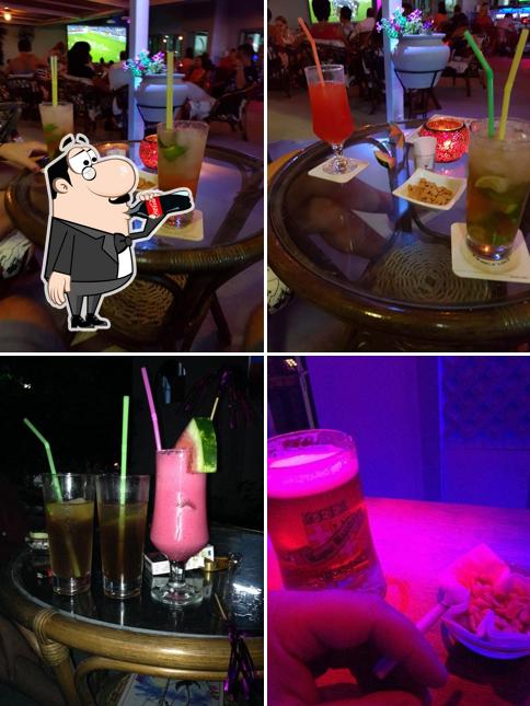 Alexander Bar, Marmari Restaurant menu and reviews