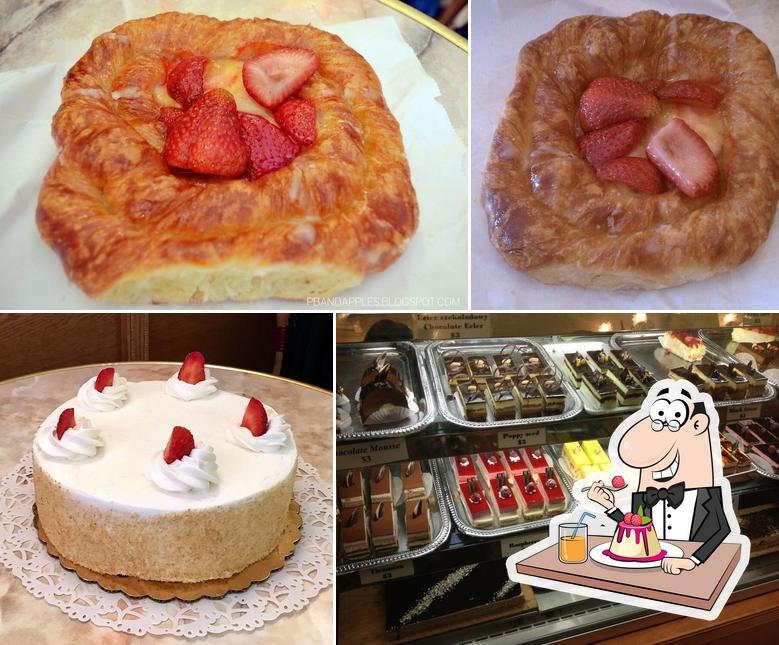 Cafe Riviera Greenpoint in New York City Restaurant menu and reviews
