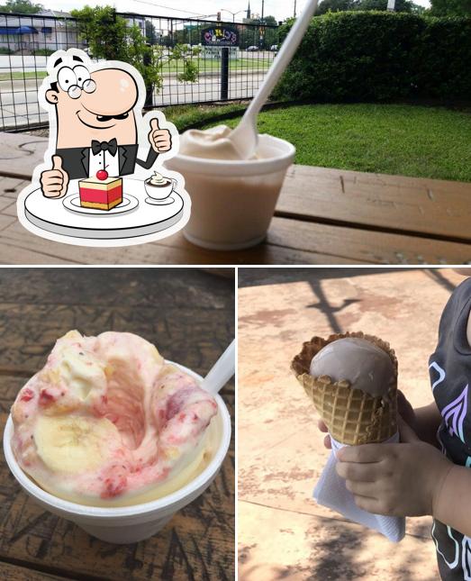 Curly's Frozen Custard in Fort Worth Restaurant menu and reviews