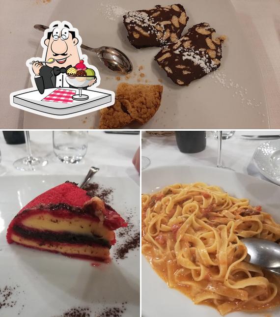 Ristorante Il Favo serve un'ampia gamma di dolci