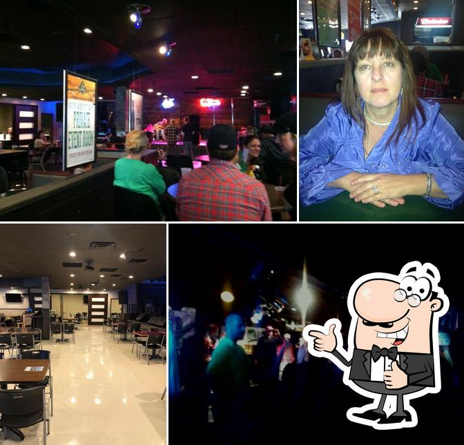 Buster's Sports Bar and Grill & Catering in Mankato Restaurant reviews