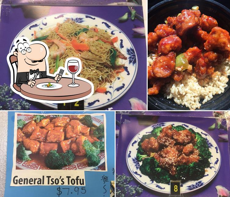 Lin's Chinese in Calverton Restaurant menu and reviews