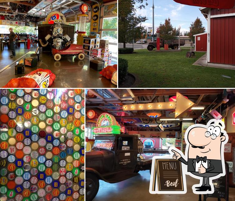 Nutty's Junkyard Grill in Arlington Restaurant menu and reviews