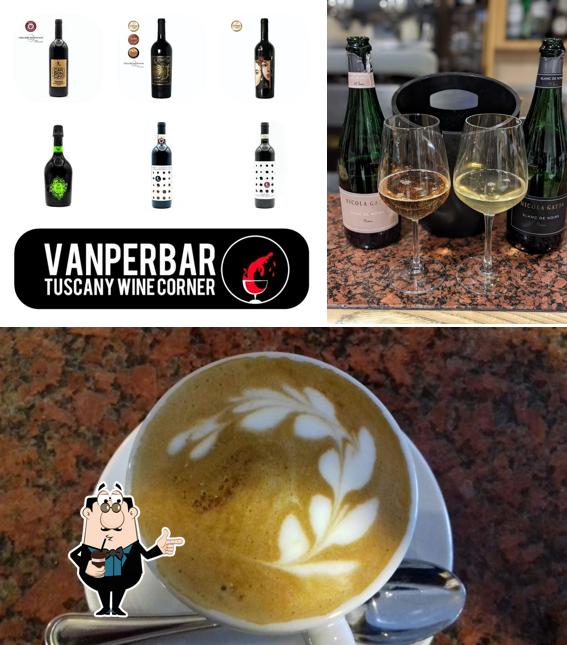 Насладитесь напитками в атмосфере "Vanperbar"