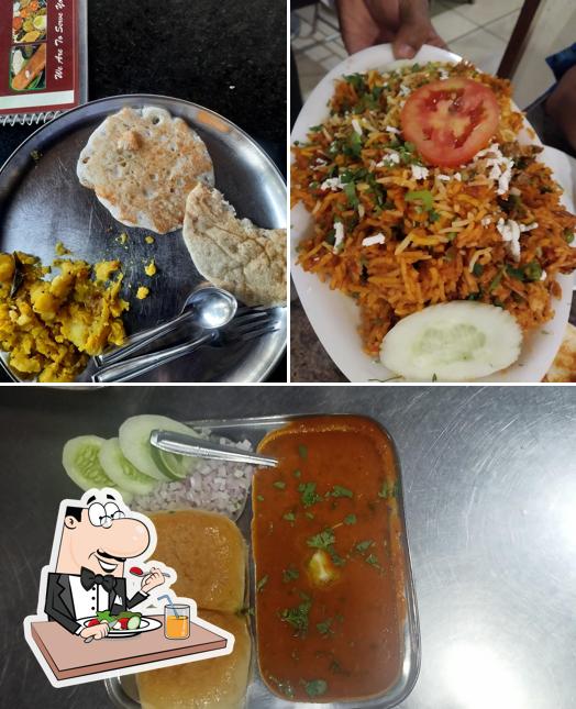 Food at Gayatrree Fast Food