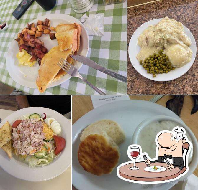 Best Friends Family Diner in Rouses Point Restaurant menu and reviews