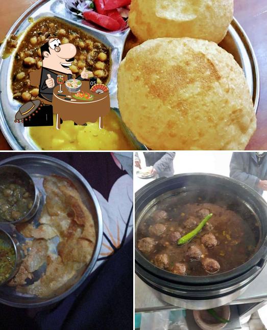 Food at Shri Gopi ram Poori Wale