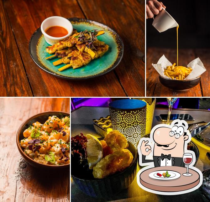 Treehouse, Taj Dubai pub & bar, Dubai Restaurant reviews