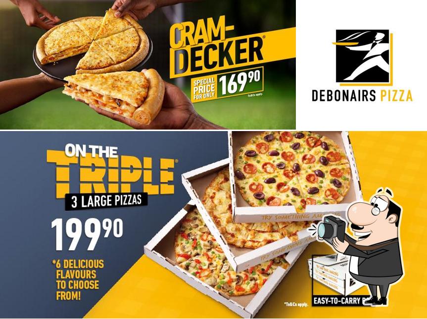 Voici une image de Debonairs Pizza