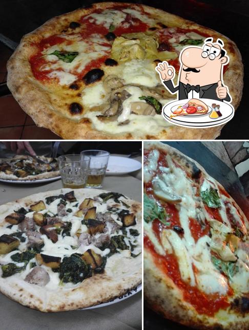 Prenditi una pizza a Pizzeria Il Pellicano