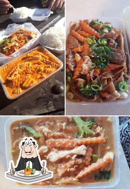 Еда в "Zab Thai Food Takeaway"