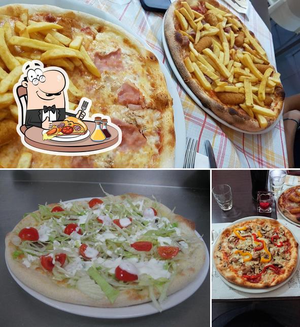 Scegli tra le svariate varianti di pizza