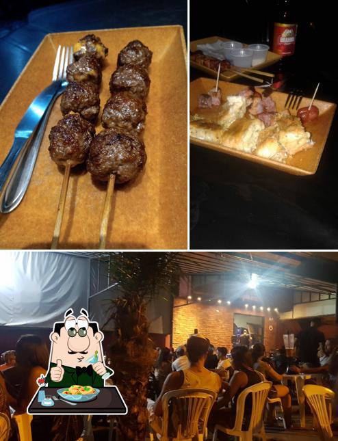 O Espeteria Safari se destaca pelo comida e interior