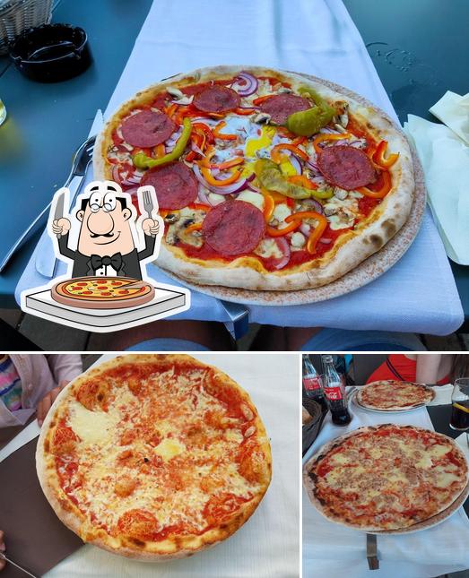 Scegli una pizza a Konoba Val Carpana