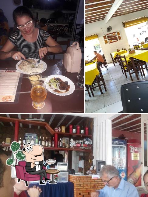 O interior do Pizzaria, churrascaria e pastelaria Franciné