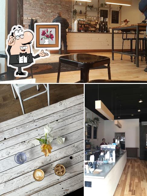 Découvrez l'intérieur de Café September