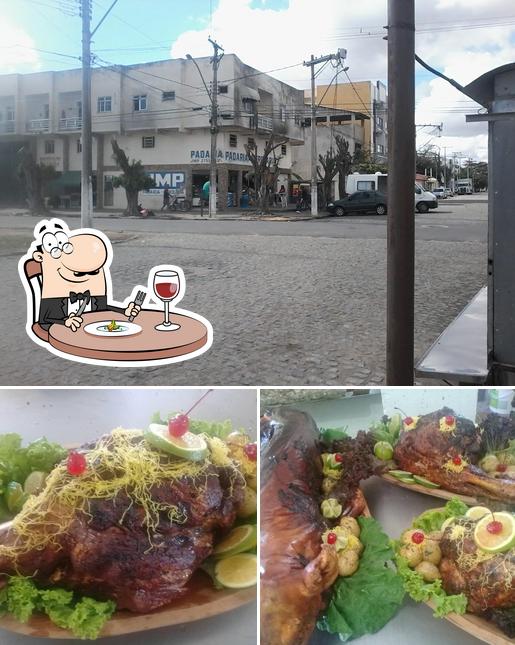 A JMP - Padaria e Mercearia se destaca pelo comida e exterior