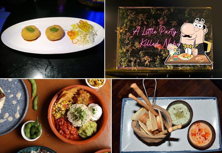 Meals at B - Lounge