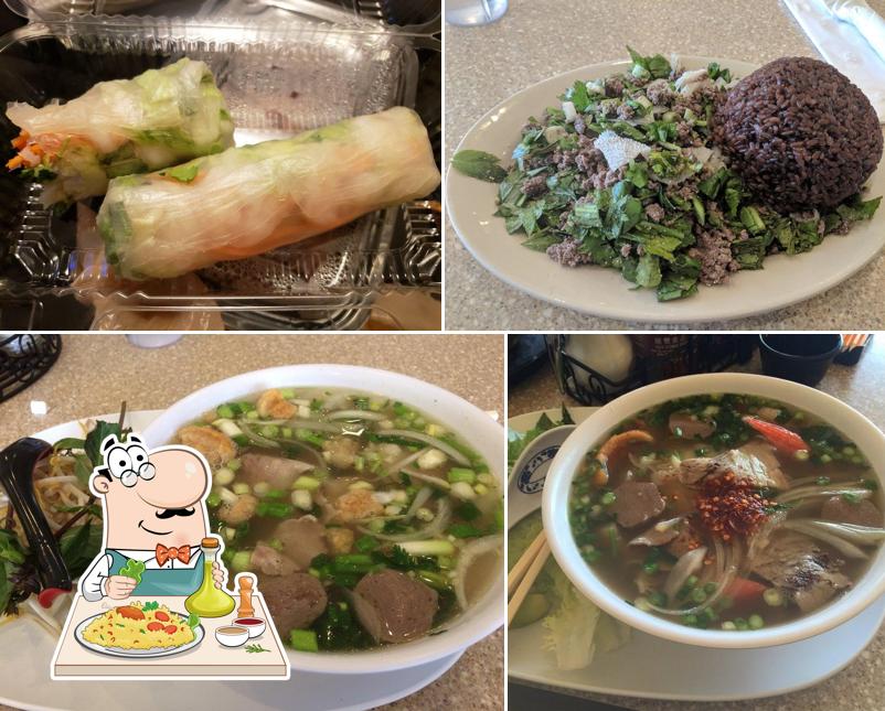 Banana Blossom in Minneapolis Restaurant menu and reviews