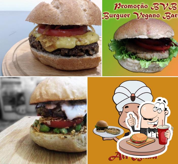 Попробуйте гамбургеры в "Ali Babá Saudável"