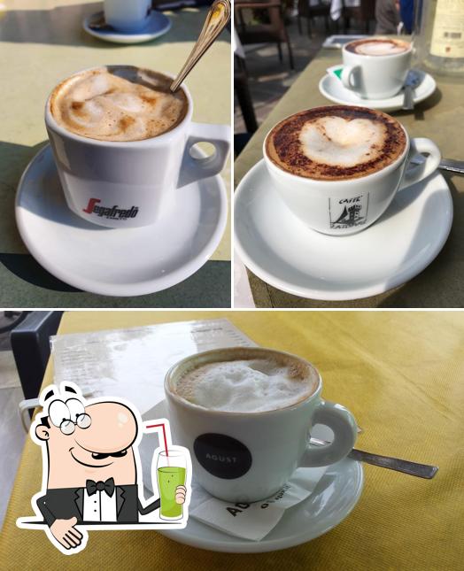 Profitez d'une boisson à Caffè Terrazza