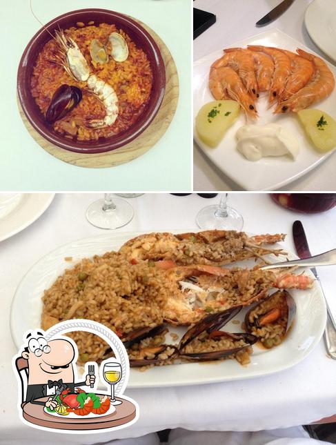 Order seafood at restaurant Peru