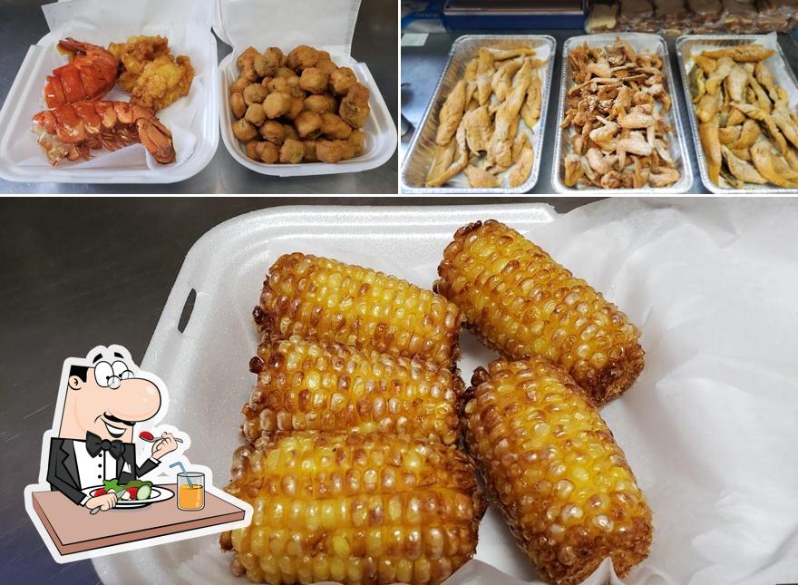 Hook Fresh Fish & Chicken, 9200 Dexter Ave in Detroit Restaurant menu