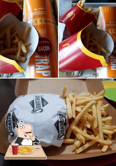 Dégustez des pommes frites à McDonald's