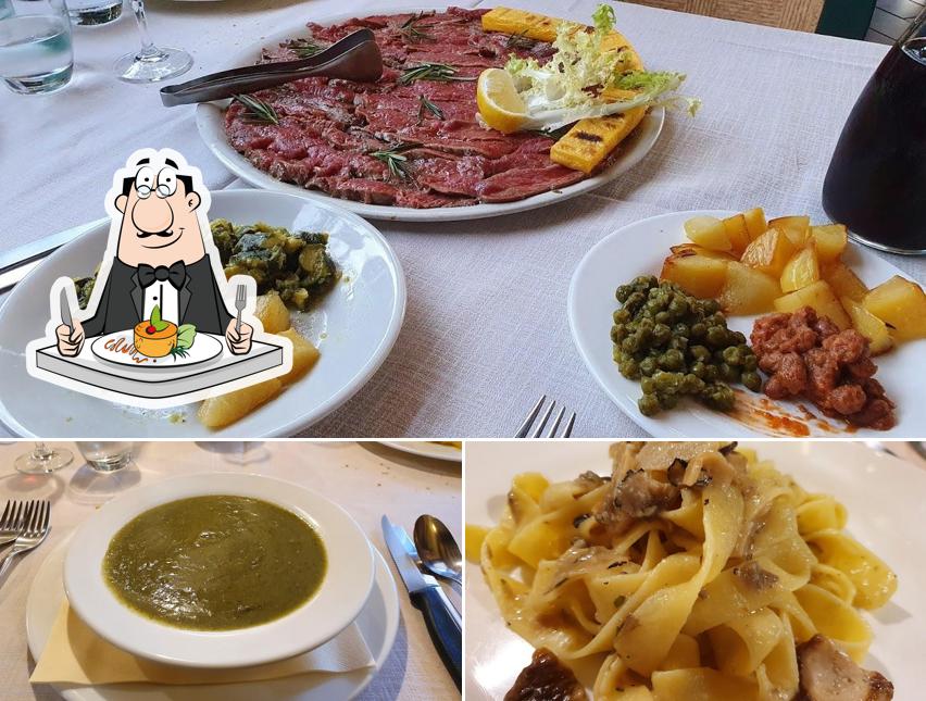 Platti al Trattoria Dalla Giulia