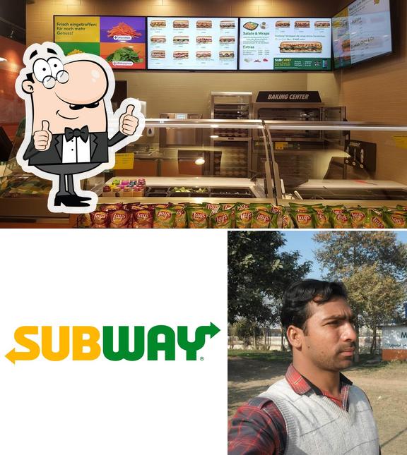 Voici une image de Subway