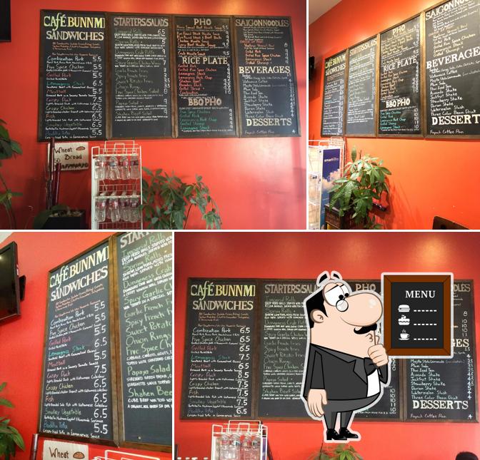 Cafe Bunn Mi presents a blackboard menu